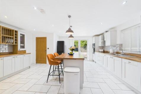 KITCHEN WITH DINING AREA