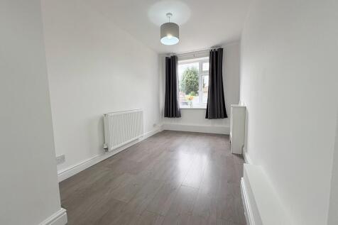 Gig Lane, Woolston, Warrington photo 4