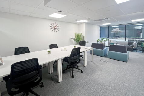 Office to rent Image 3