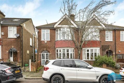 3 bed, 1 bath Semi-Detached in bristol - Photo 32