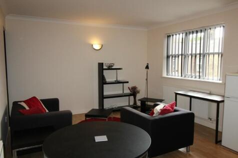 Railway Street, Glossop, Derbyshire, SK13 photo 3