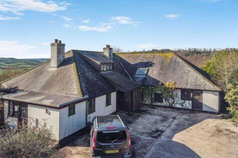 Bulmoor House, Combpyne, Axminster, EX13 8TE