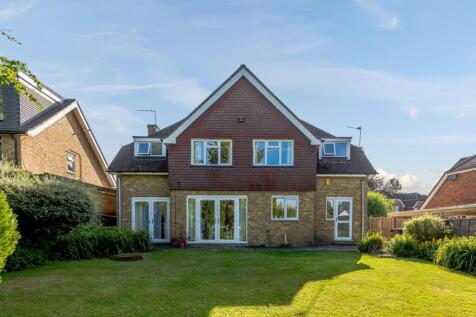 8392947-exterior04-800 dove park .jpg