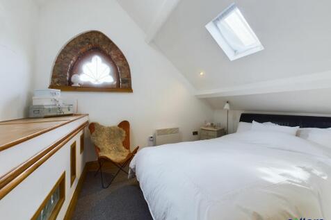 Apartment 8 - Bedroom Two