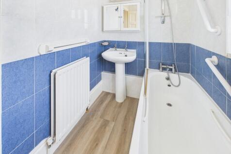 CAM05068G0-PR0035...