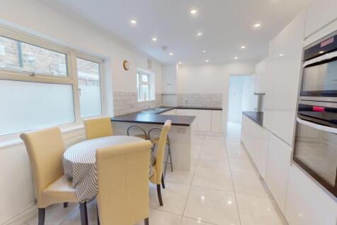 St-Jamess-Road-10202025_092438