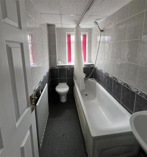 Gainsborough Square, Bexleyheath, DA6 photo 5