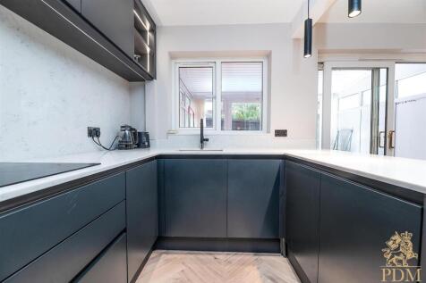 23, POPLAR CLOSE, CARLTON, NOTTINGHAM (9 of 27).jp