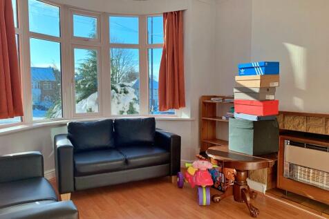 3 bed semi-detached house to rent Ridgeacre Road,
