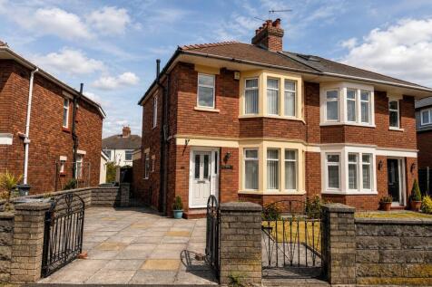 3 Bedroom Semi Detached for Sale