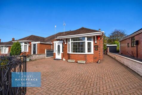 Two Bedroom Semi Detached Bungalow with Spacious