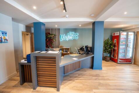 2023 Devon Waterside Reception Shop Empty (1)