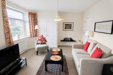 Living Room - Ang...