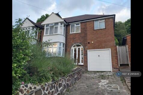 5-bed semi-detached on Wardown Crescent, Luton, LU2, £2,100/mo