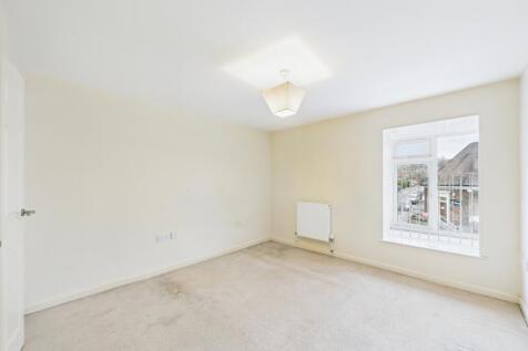 CAM01721G0-PR0107-STILL006