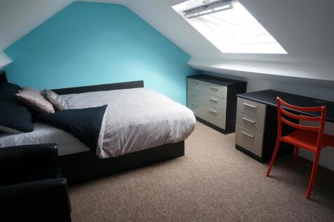 40College_bedroom8.1.JPG
