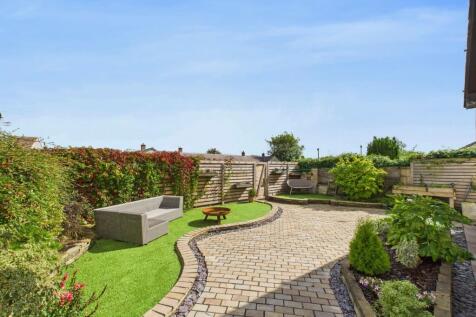 CAM02093G0-PR0053-STILL010