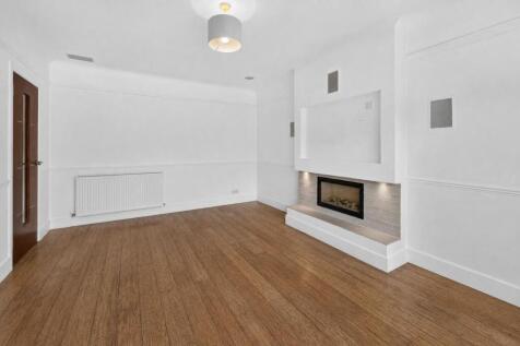 Minterne Road, Christchurch, BH23 photo 5