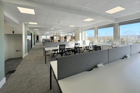 Bespoke Fitted Suite