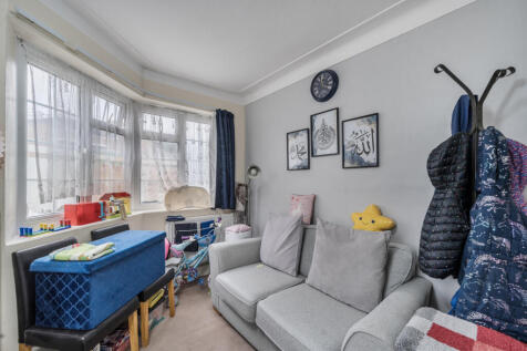 1331654-7-689cadb...