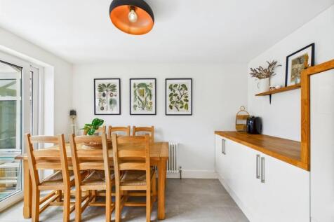 Lrg_CAM05488G0-PR0020-STILL010-thumbnail-h750-70.j