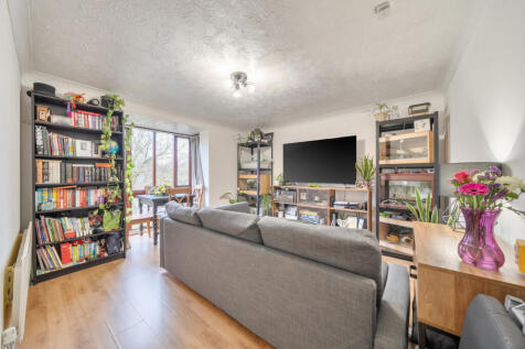 1404575-12-697b6f...