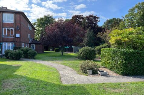 Manor Farm Court Grnds