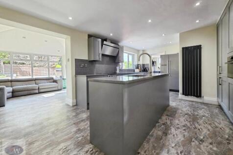 Kitchen / Garden Room