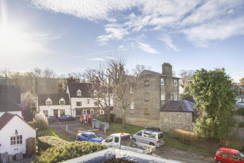 Westall Close, Hertford, Herts, SG13 photo 4