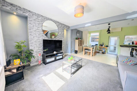 Lounge/Kitchen