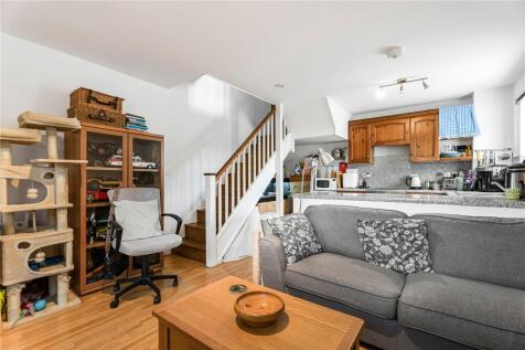 Reception/Kitchen