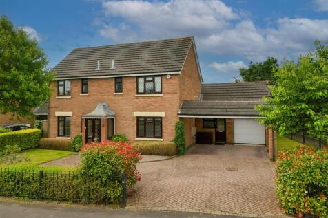 16 Frankholmes Drive 3.jpg