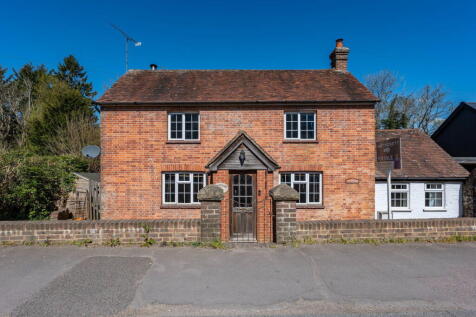 Crowborough, TN6 - property photo