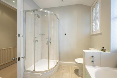 8b Spencer Hill,42.jpg