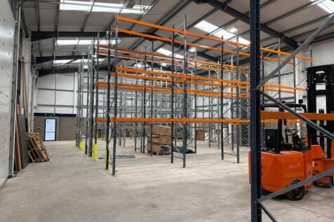 Warehouse to rent Image 3