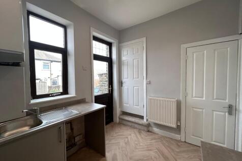 Dick Lane, Bradford, West Yorkshire, BD4 photo 4