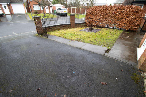 Front Driveway and Garden
