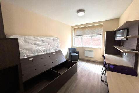 42halleyhouseWhatsApp Image 2025-09-10 at 16.30...