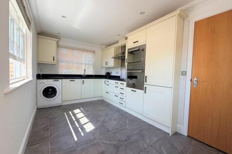 KITCHEN AND DININ...