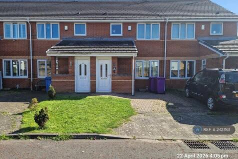Frontal Property With Off Street Parking