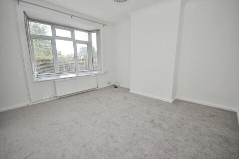 Kilnmead, Northgate, Crawley, RH10 photo 3