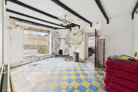 5 - Pair of Houses for Auction, Bishopsworth.jpg