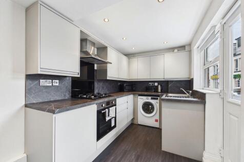 Elsdon Road, Gosforth, Newcastle upon Tyne, Tyne and Wear, NE3 1HY photo 4