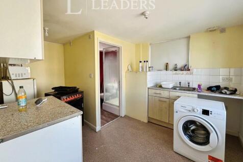 Pallister Road, Clacton-on-Sea, Essex, CO15 photo 3