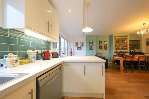 nicholas james neville ave kitchen diner_.jpg