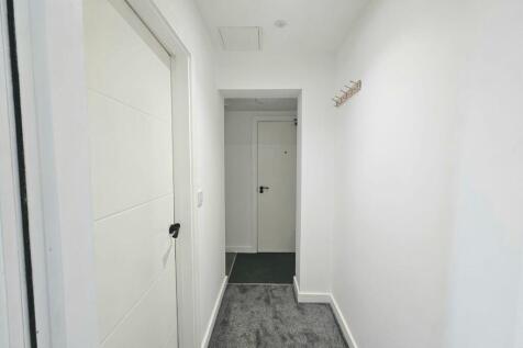 Eldon Place, Bradford, West Yorkshire, BD1 photo 4