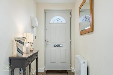 Annexe Door