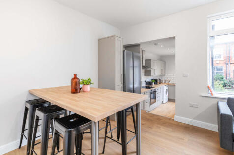 Regent Terrace, Leeds photo 3