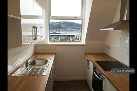 Kitchen With Breakfast Bar (Bar Out Of View)