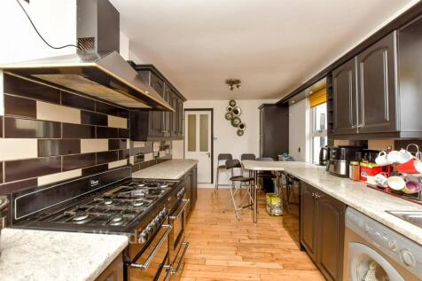 Kitchen/ Breakfast Room